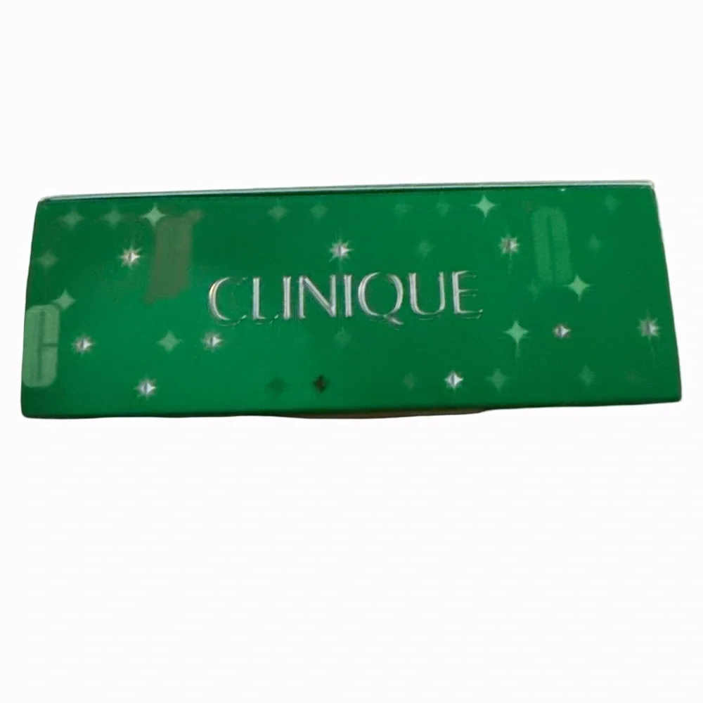 Clinique Makeup Set 6 Piece Set New in Box Retail $149